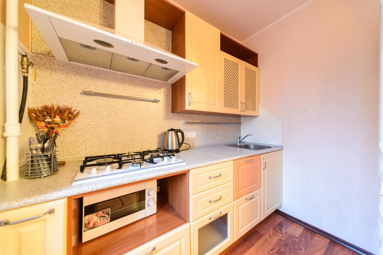 Apartment On Hryhoriia Chuprynky Kyiv Exterior photo