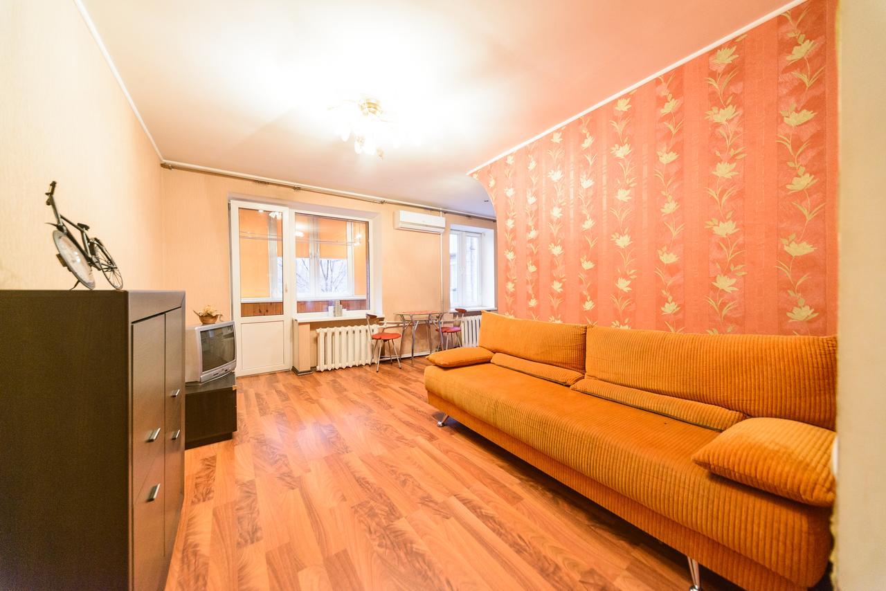 Apartment On Hryhoriia Chuprynky Kyiv Exterior photo
